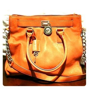 AUTHENTIC Michael Kors Hamilton tote